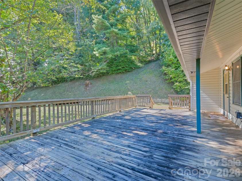 54 Twilight Lane, Sylva, NC 28779.  MLS# CAR4430916, YatesRealty ID 54490. 