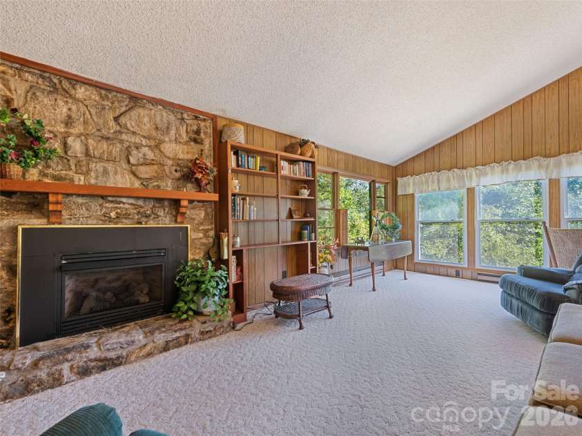 54 Twilight Lane, Sylva, NC 28779.  MLS# CAR4430916, YatesRealty ID 54490. 