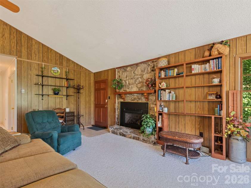 54 Twilight Lane, Sylva, NC 28779.  MLS# CAR4430916, YatesRealty ID 54490. 