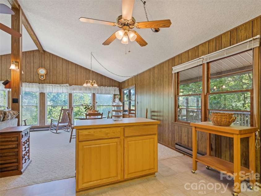 54 Twilight Lane, Sylva, NC 28779.  MLS# CAR4430916, YatesRealty ID 54490. 