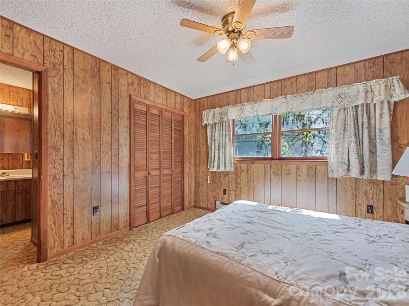 54 Twilight Lane, Sylva, NC 28779.  MLS# CAR4430916, YatesRealty ID 54490. 