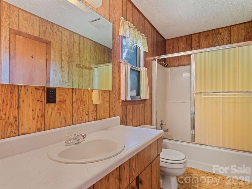54 Twilight Lane, Sylva, NC 28779.  MLS# CAR4430916, YatesRealty ID 54490. 