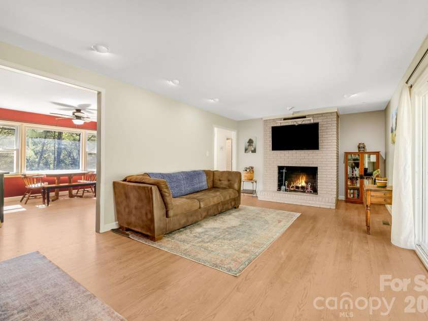 226 Mills Gap Road, Asheville, NC 28803.  MLS# CAR4422798, YatesRealty ID 54493. 