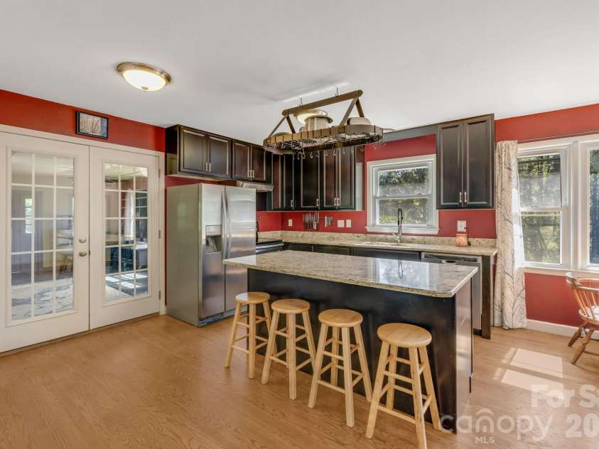 226 Mills Gap Road, Asheville, NC 28803.  MLS# CAR4422798, YatesRealty ID 54493. 