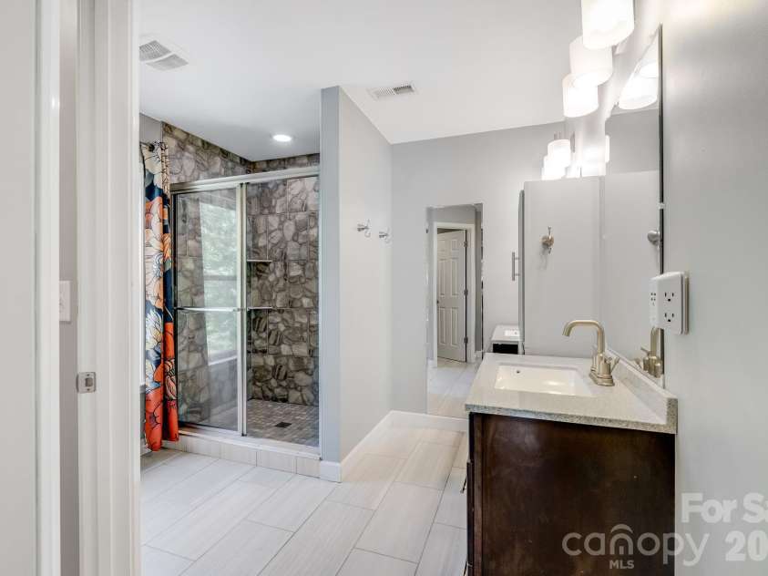 226 Mills Gap Road, Asheville, NC 28803.  MLS# CAR4422798, YatesRealty ID 54493. 