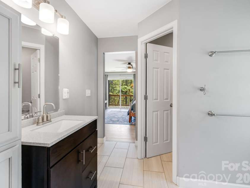 226 Mills Gap Road, Asheville, NC 28803.  MLS# CAR4422798, YatesRealty ID 54493. 