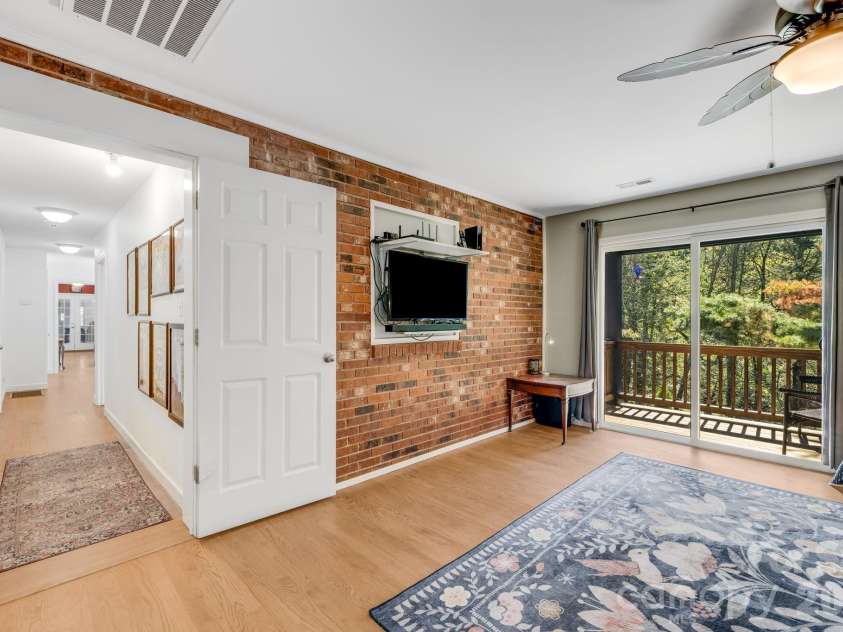 226 Mills Gap Road, Asheville, NC 28803.  MLS# CAR4422798, YatesRealty ID 54493. 