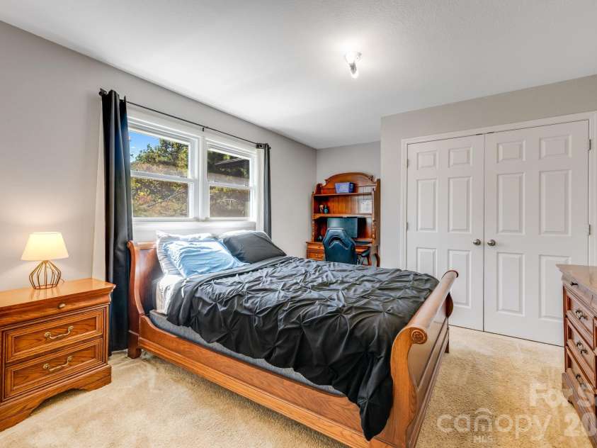 226 Mills Gap Road, Asheville, NC 28803.  MLS# CAR4422798, YatesRealty ID 54493. 