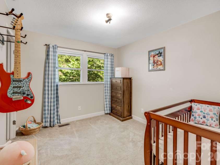 226 Mills Gap Road, Asheville, NC 28803.  MLS# CAR4422798, YatesRealty ID 54493. 