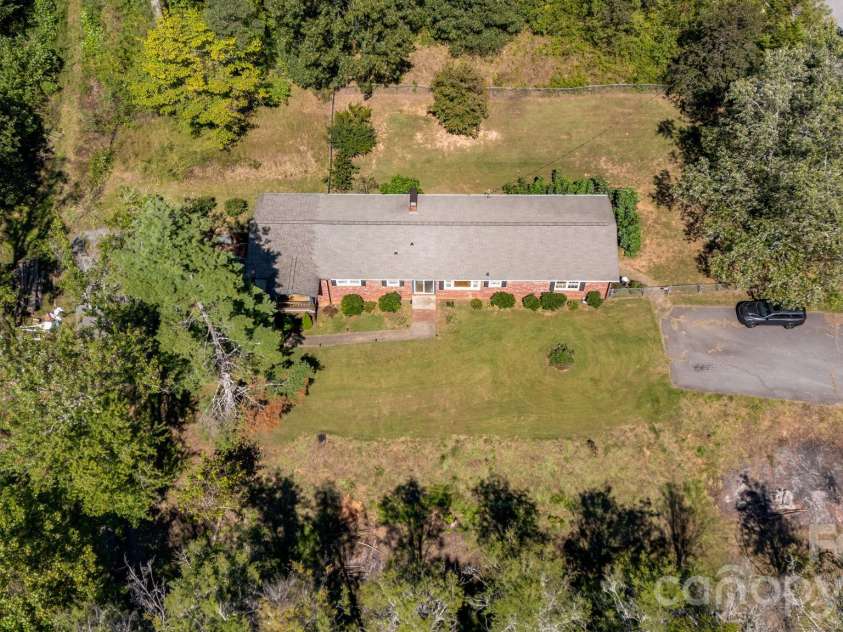 226 Mills Gap Road, Asheville, NC 28803.  MLS# CAR4422798, YatesRealty ID 54493. 