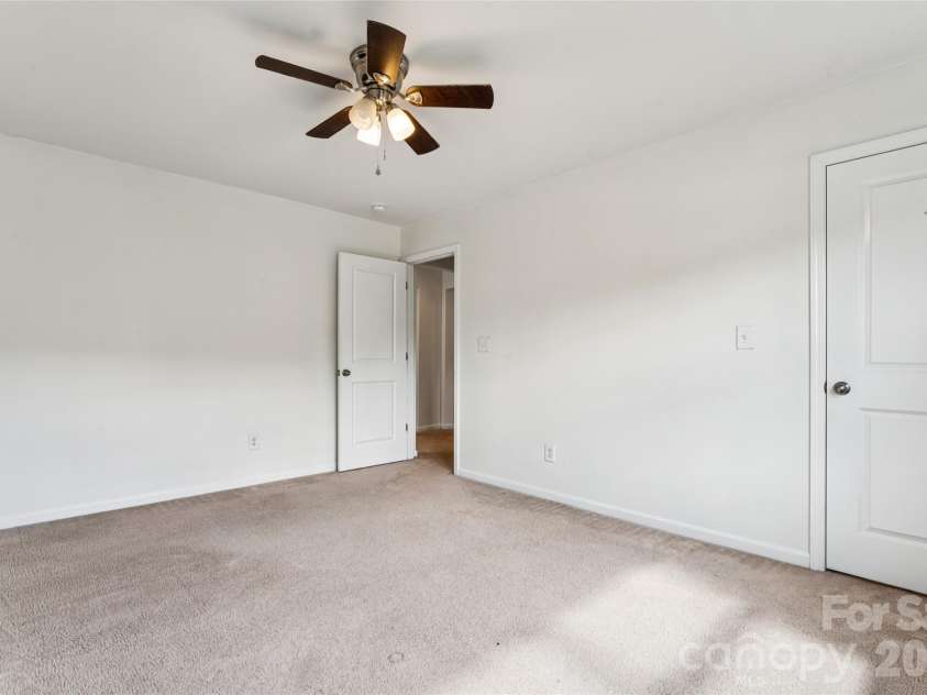 2642 Treeline Drive, Concord, NC 28027.  MLS# CAR4429304, YatesRealty ID 54496. 