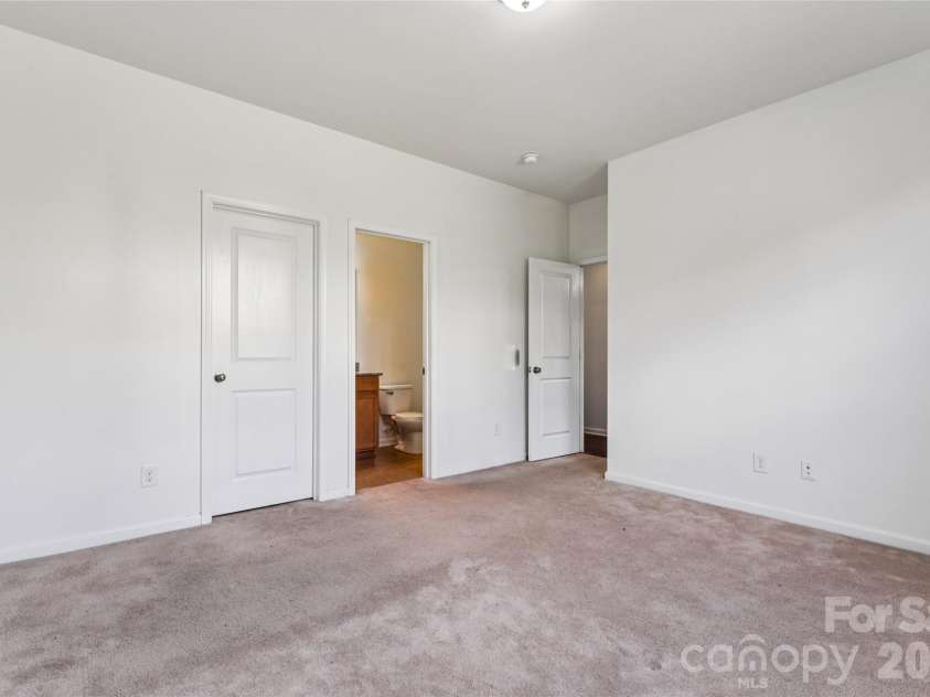 2642 Treeline Drive, Concord, NC 28027.  MLS# CAR4429304, YatesRealty ID 54496. 