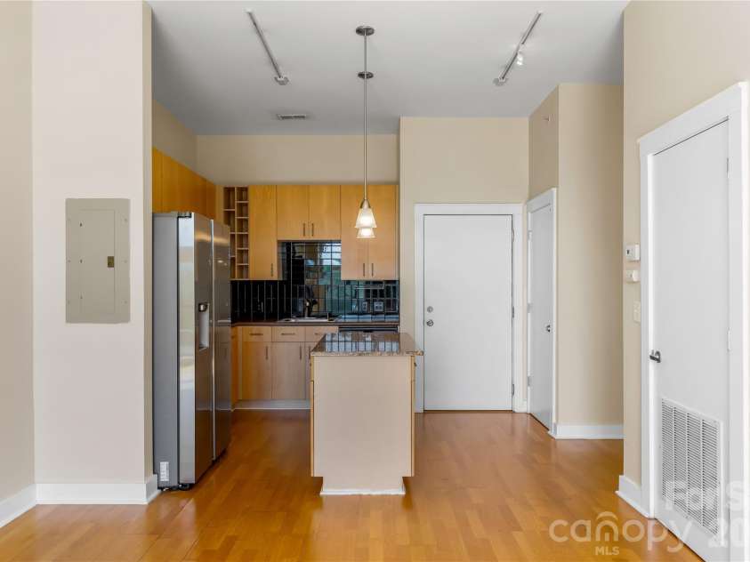 708 Davidson Street, Charlotte, NC 28202.  MLS# CAR4430598, YatesRealty ID 54497. 