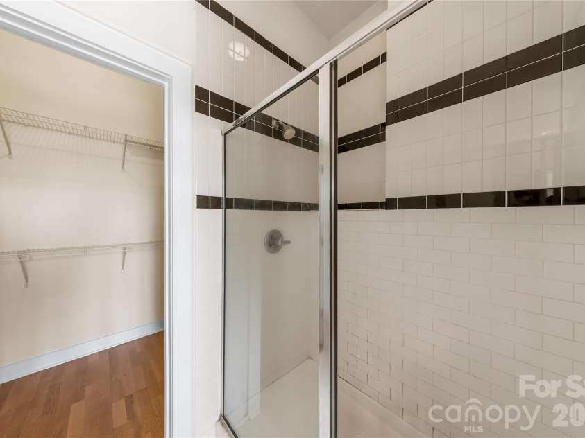 708 Davidson Street, Charlotte, NC 28202.  MLS# CAR4430598, YatesRealty ID 54497. 