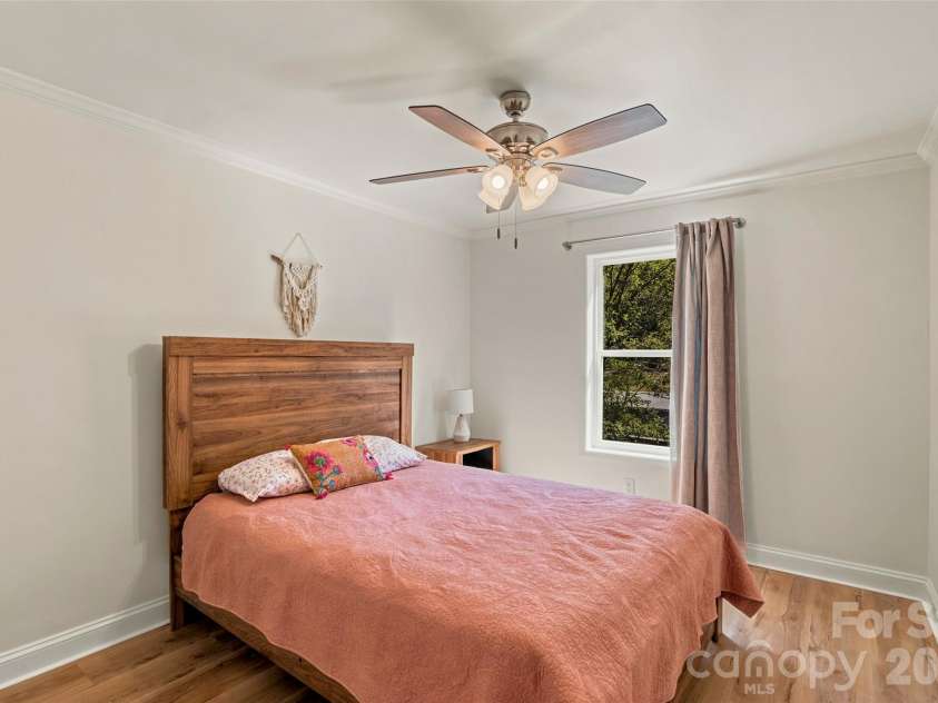 60 Spring Mountain Drive, Canton, NC 28716.  MLS# CAR4419213, YatesRealty ID 54498. Bedroom