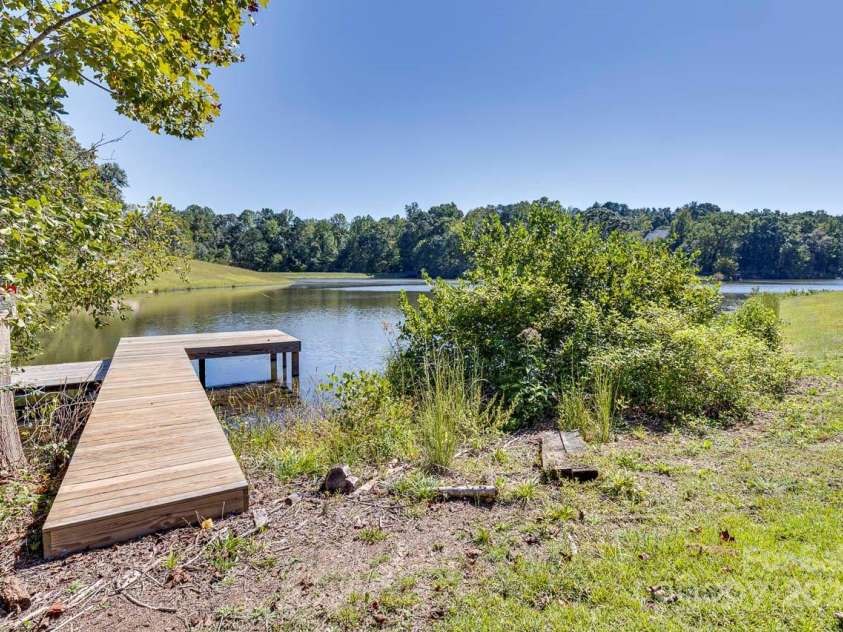 285 Old Batson Road, Taylors, SC 29687.  MLS# CAR4328961, YatesRealty ID 545. 