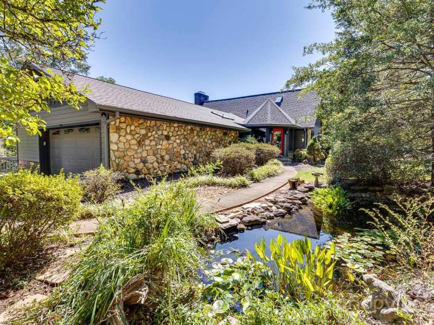 285 Old Batson Road, Taylors, SC 29687.  MLS# CAR4328961, YatesRealty ID 545. 