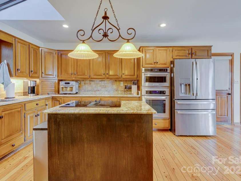 285 Old Batson Road, Taylors, SC 29687.  MLS# CAR4328961, YatesRealty ID 545. 