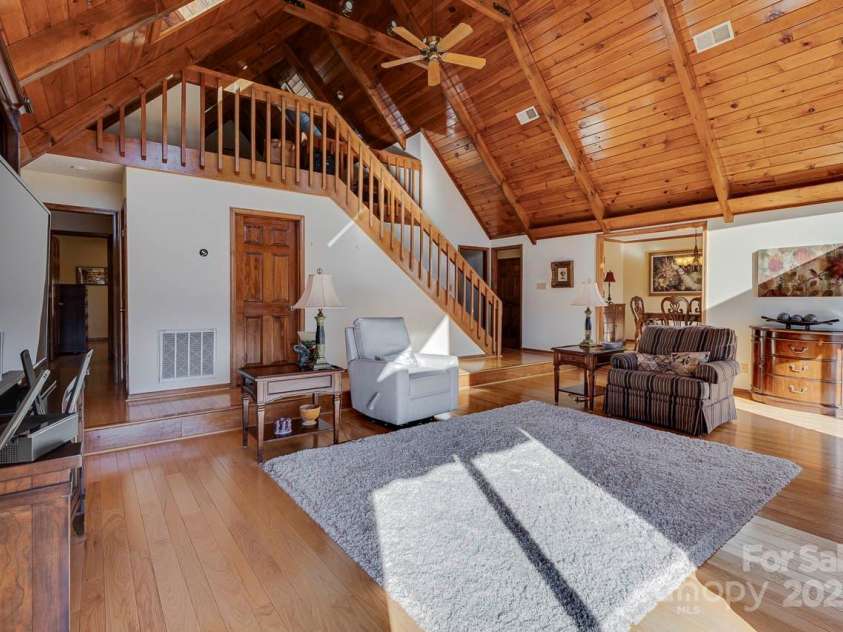 285 Old Batson Road, Taylors, SC 29687.  MLS# CAR4328961, YatesRealty ID 545. 