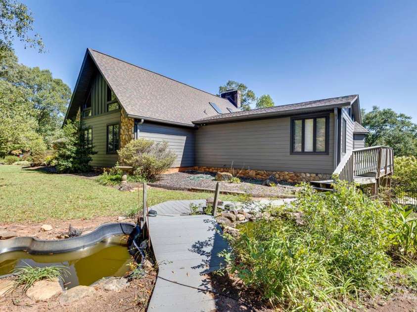 285 Old Batson Road, Taylors, SC 29687.  MLS# CAR4328961, YatesRealty ID 545. 