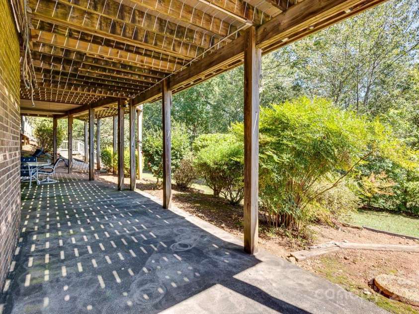 285 Old Batson Road, Taylors, SC 29687.  MLS# CAR4328961, YatesRealty ID 545. 