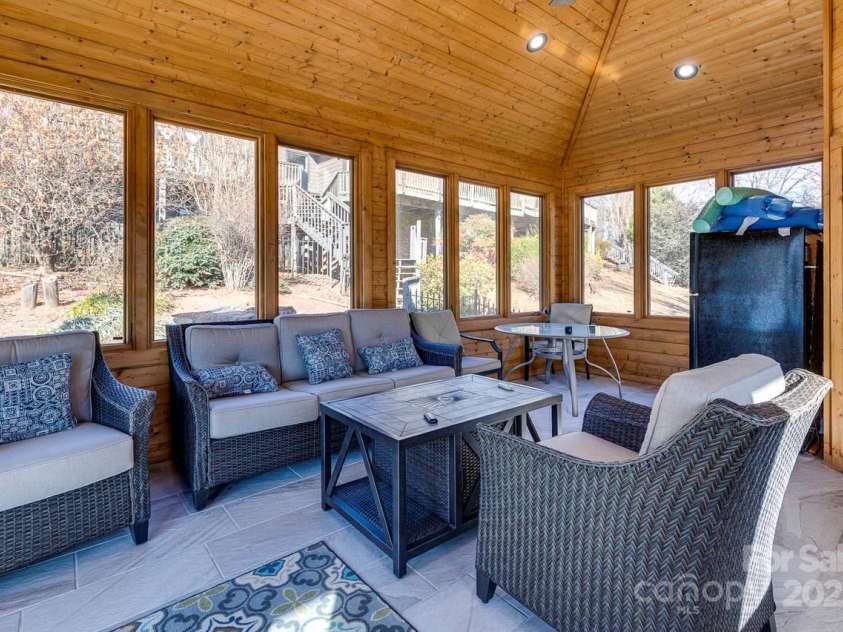 285 Old Batson Road, Taylors, SC 29687.  MLS# CAR4328961, YatesRealty ID 545. 