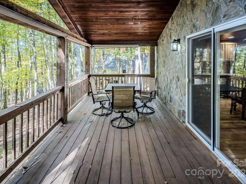719 Pine Ridge Road, Beech Mountain, NC 28604.  MLS# CAR4315969, YatesRealty ID 545. 