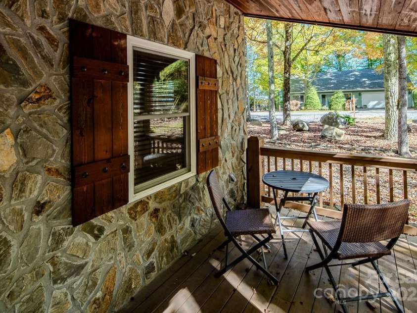 719 Pine Ridge Road, Beech Mountain, NC 28604.  MLS# CAR4315969, YatesRealty ID 545. 