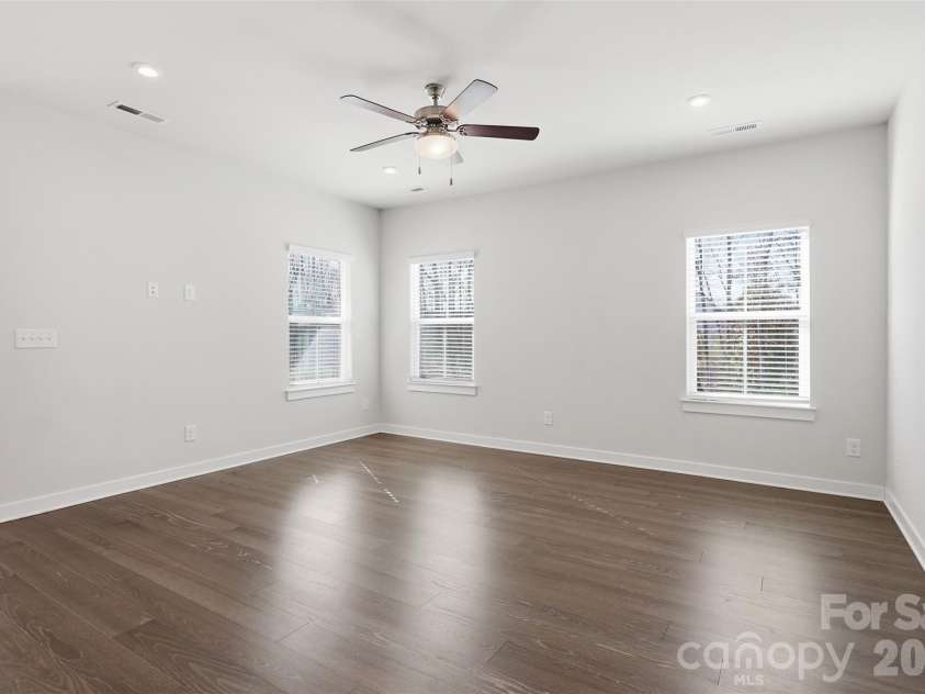 6334 Cambridge Drive, Harrisburg, NC 28075.  MLS# CAR4392293, YatesRealty ID 5450. 