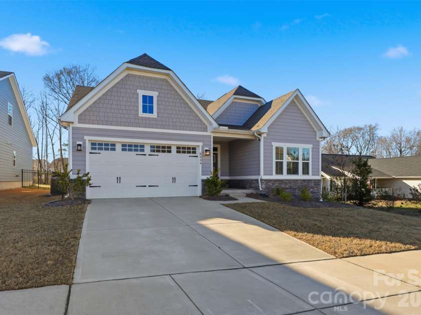 6334 Cambridge Drive, Harrisburg, NC 28075.  MLS# CAR4392293, YatesRealty ID 5450. 