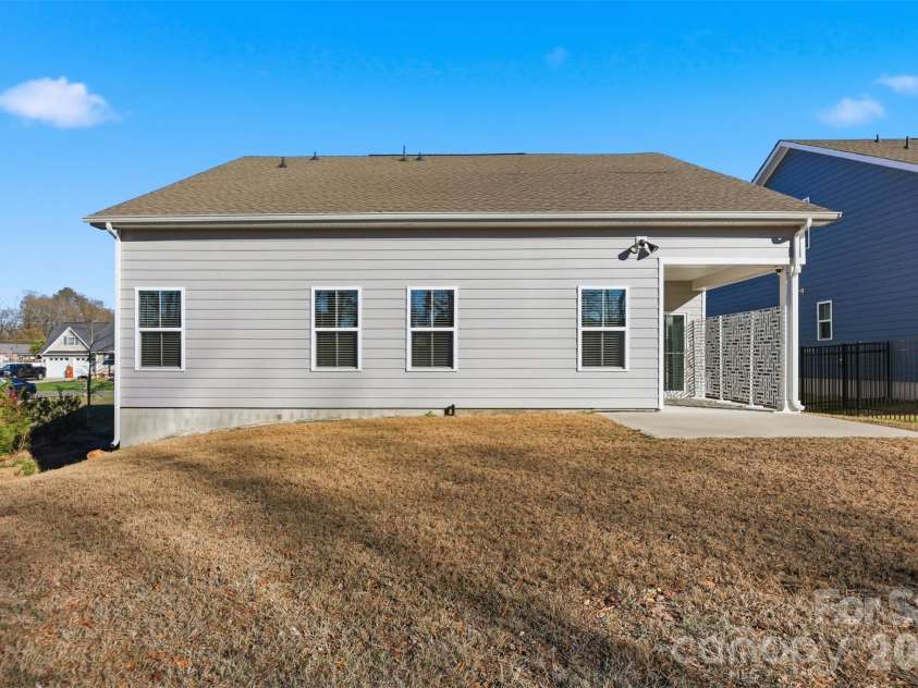 6334 Cambridge Drive, Harrisburg, NC 28075.  MLS# CAR4392293, YatesRealty ID 5450. 