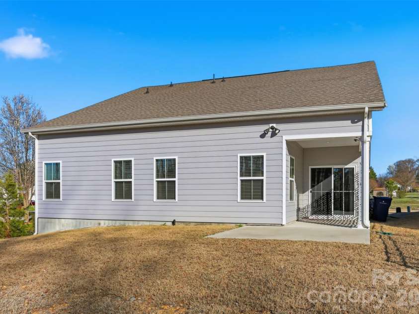 6334 Cambridge Drive, Harrisburg, NC 28075.  MLS# CAR4392293, YatesRealty ID 5450. 
