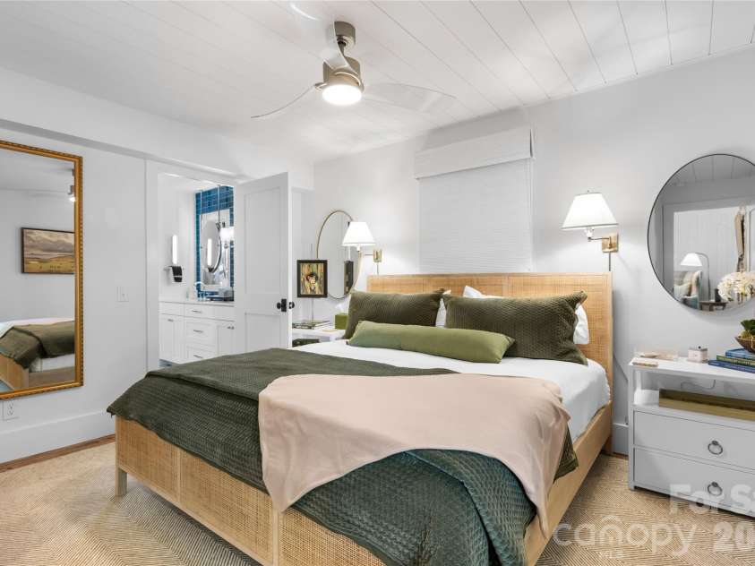 17 Club Cottages Way, Lake Toxaway, NC 28747.  MLS# CAR4430629, YatesRealty ID 54500. 