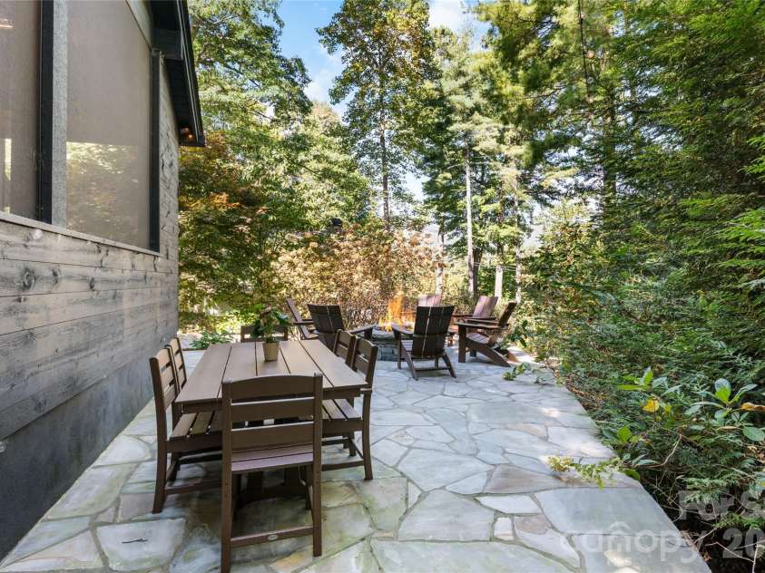 17 Club Cottages Way, Lake Toxaway, NC 28747.  MLS# CAR4430629, YatesRealty ID 54500. 