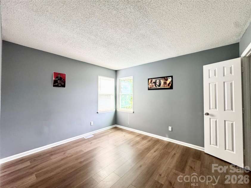 1634 Pamela Lorraine Drive, Charlotte, NC 28213.  MLS# CAR4430476, YatesRealty ID 54501. 