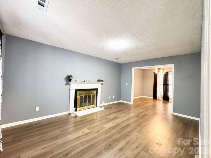 1634 Pamela Lorraine Drive, Charlotte, NC 28213.  MLS# CAR4430476, YatesRealty ID 54501. 