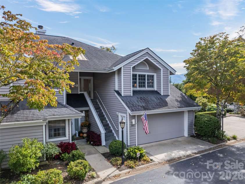 360 Skylark Lane, Waynesville, NC 28786.  MLS# CAR4430961, YatesRealty ID 54507. 