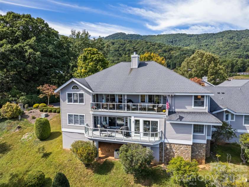 360 Skylark Lane, Waynesville, NC 28786.  MLS# CAR4430961, YatesRealty ID 54507. 