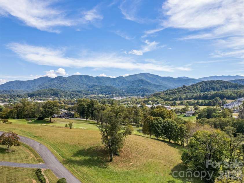 360 Skylark Lane, Waynesville, NC 28786.  MLS# CAR4430961, YatesRealty ID 54507. 