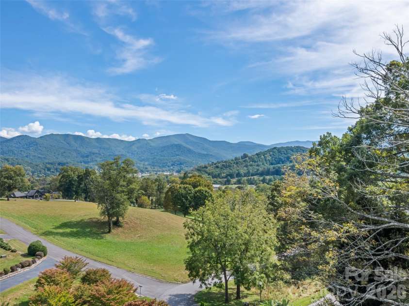360 Skylark Lane, Waynesville, NC 28786.  MLS# CAR4430961, YatesRealty ID 54507. 