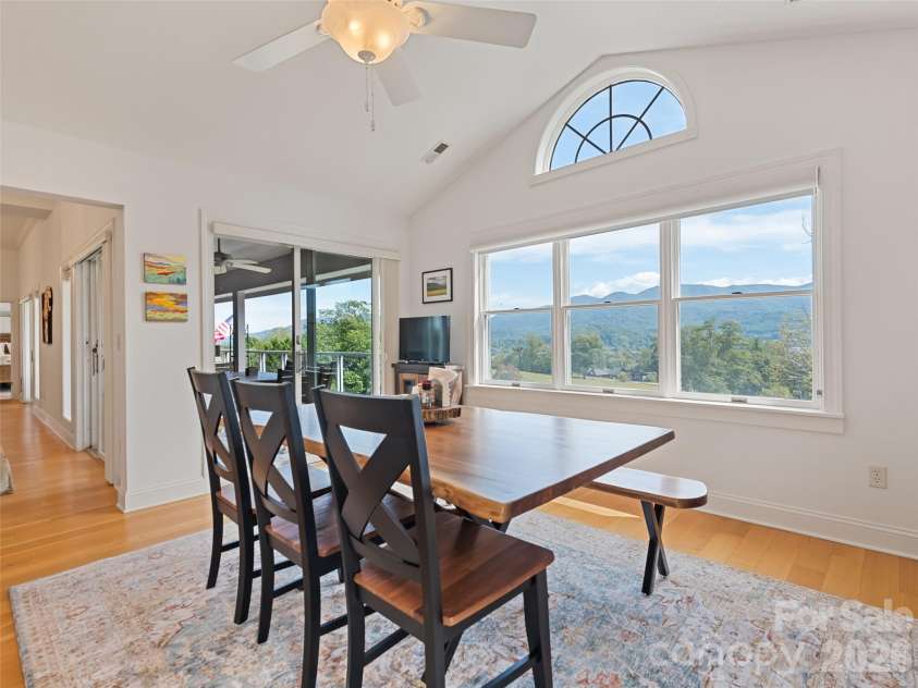 360 Skylark Lane, Waynesville, NC 28786.  MLS# CAR4430961, YatesRealty ID 54507. 