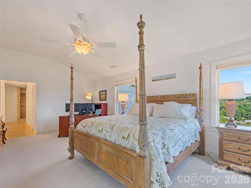 360 Skylark Lane, Waynesville, NC 28786.  MLS# CAR4430961, YatesRealty ID 54507. 