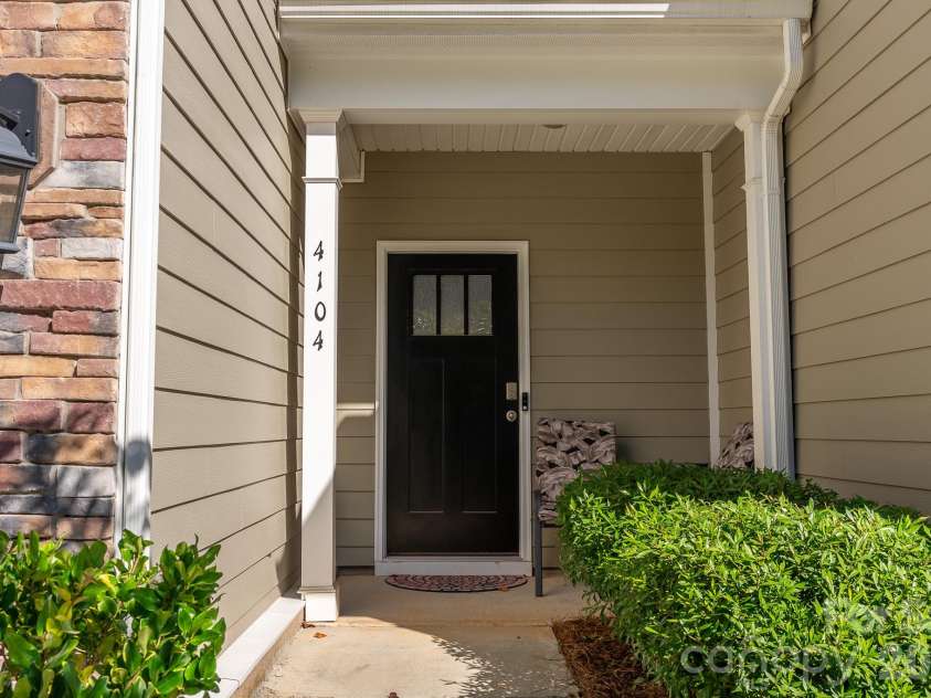 4104 Steel Way, Sherrills Ford, NC 28673.  MLS# CAR4426667, YatesRealty ID 54508. Entry