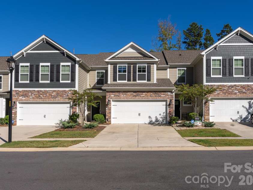 4104 Steel Way, Sherrills Ford, NC 28673.  MLS# CAR4426667, YatesRealty ID 54508. Townhome