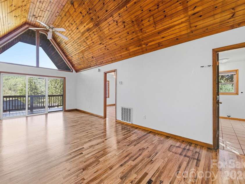 144 Appalachian Trail, Maggie Valley, NC 28751.  MLS# CAR4429734, YatesRealty ID 54509. Open-concept Kitchen and Living Area