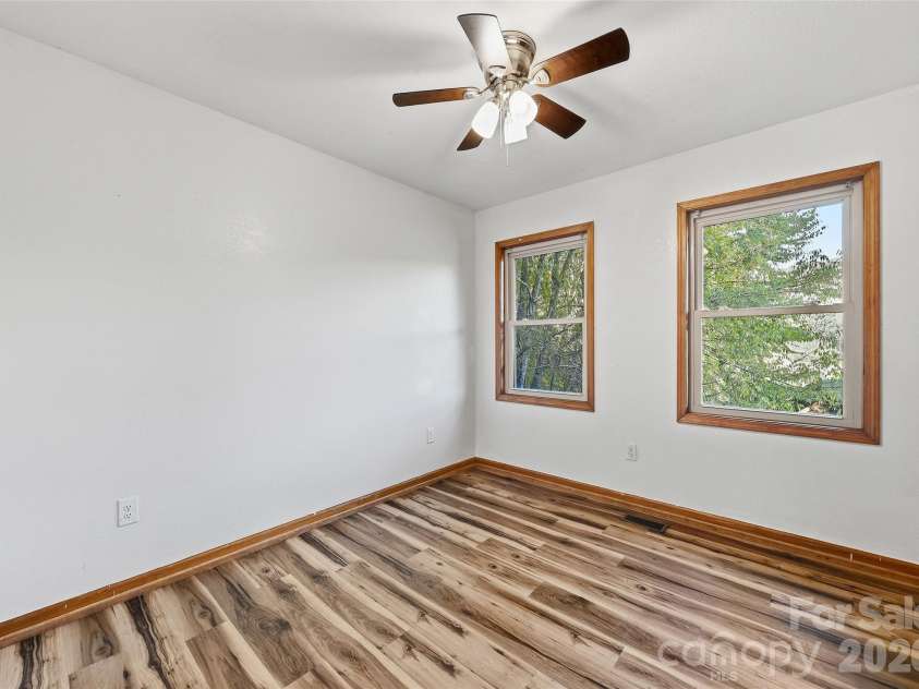 144 Appalachian Trail, Maggie Valley, NC 28751.  MLS# CAR4429734, YatesRealty ID 54509. Secondary Bedroom