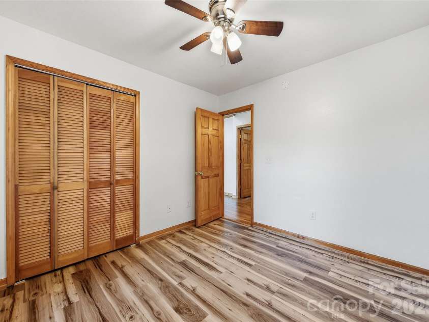 144 Appalachian Trail, Maggie Valley, NC 28751.  MLS# CAR4429734, YatesRealty ID 54509. Secondary Bedroom