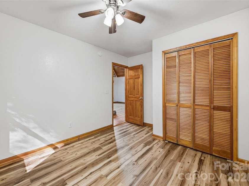 144 Appalachian Trail, Maggie Valley, NC 28751.  MLS# CAR4429734, YatesRealty ID 54509. Secondary Bedroom
