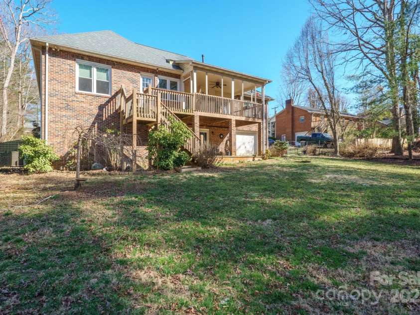 141 Spring Street, Hudson, NC 28638.  MLS# CAR4233330, YatesRealty ID 5451. 
