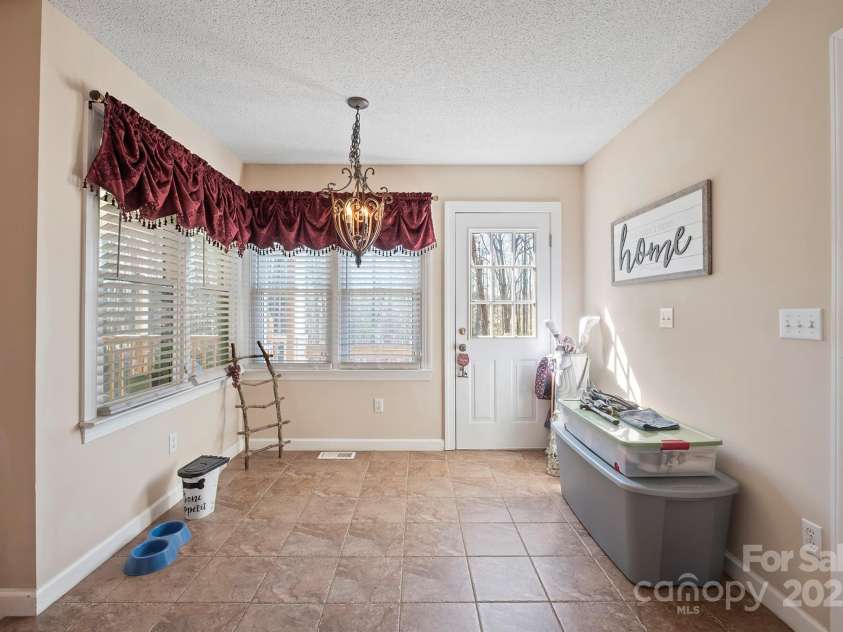 141 Spring Street, Hudson, NC 28638.  MLS# CAR4233330, YatesRealty ID 5451. 